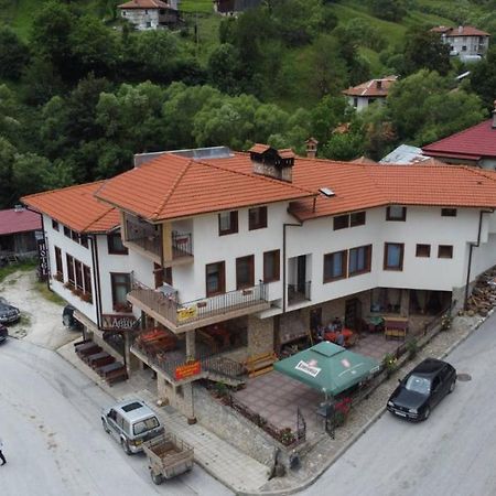 טריגראד Къща За Гости Камината מראה חיצוני תמונה