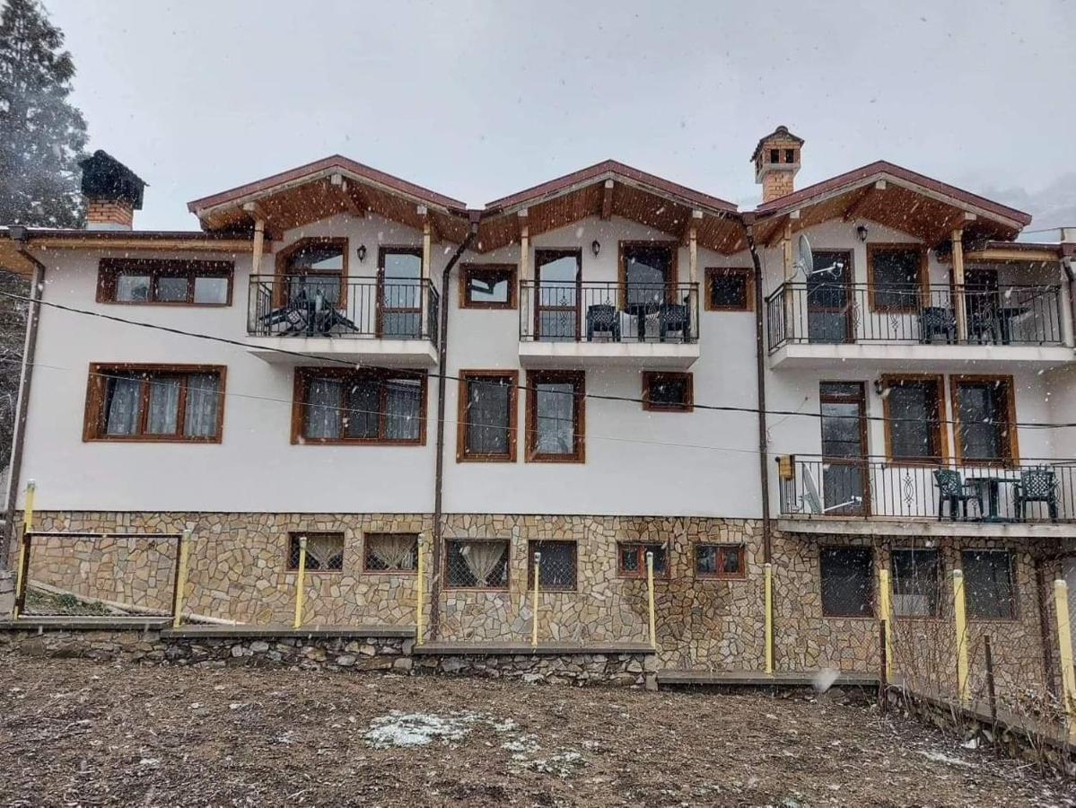 טריגראד Къща За Гости Камината מראה חיצוני תמונה